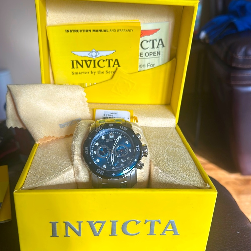 New in box Invicta watch silver w/ blue face
